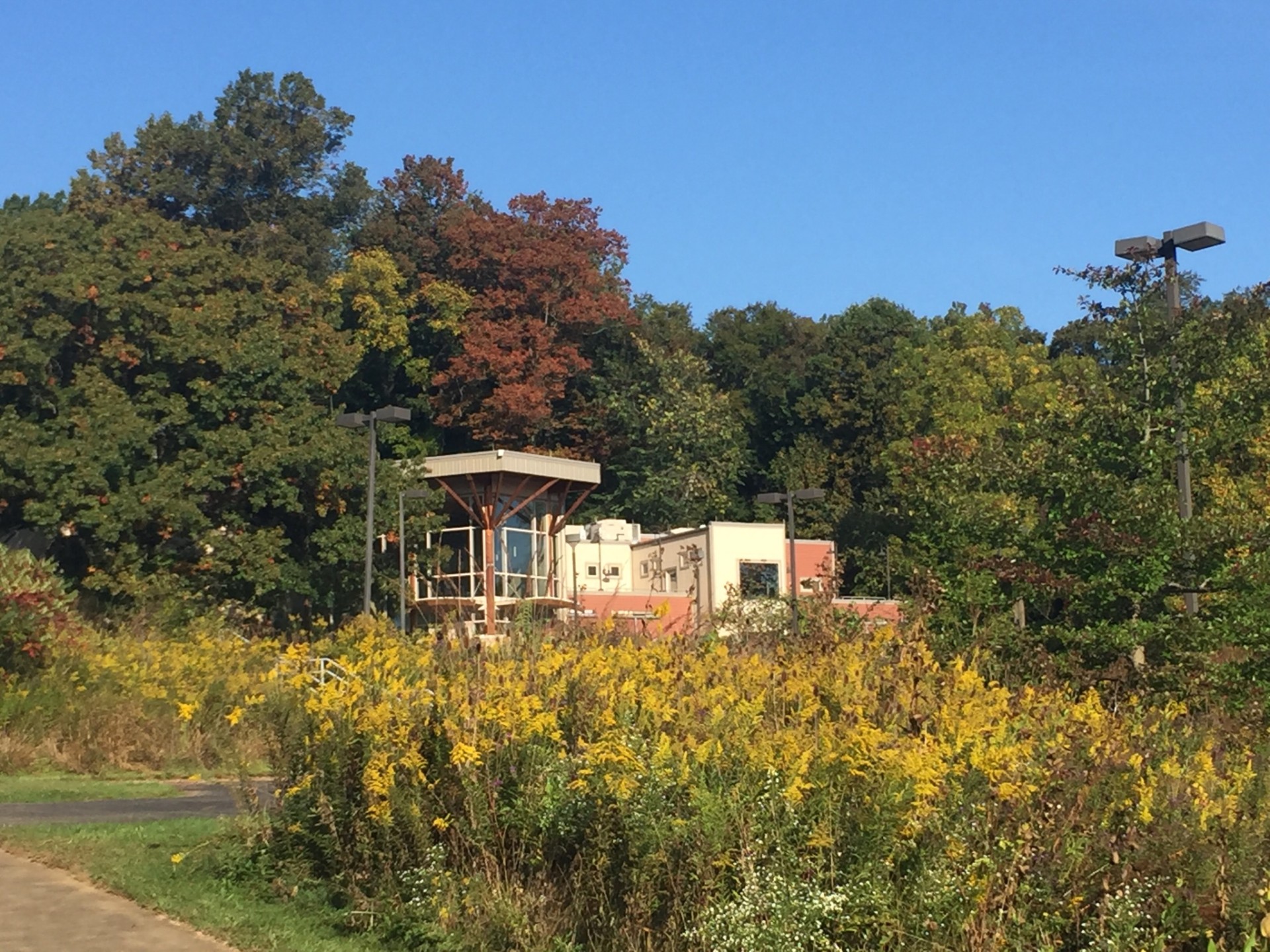 Gateway to Ohio's Amish Country Brewster, Navarre, Wilmot Visit Canton