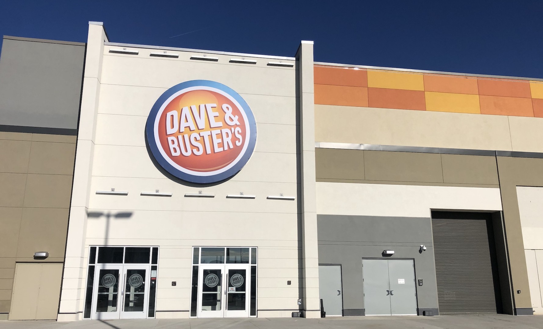 Dave & Buster's